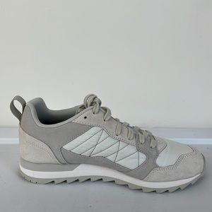 Womens grey and white Merrell Alpine Sneaker size 7.5